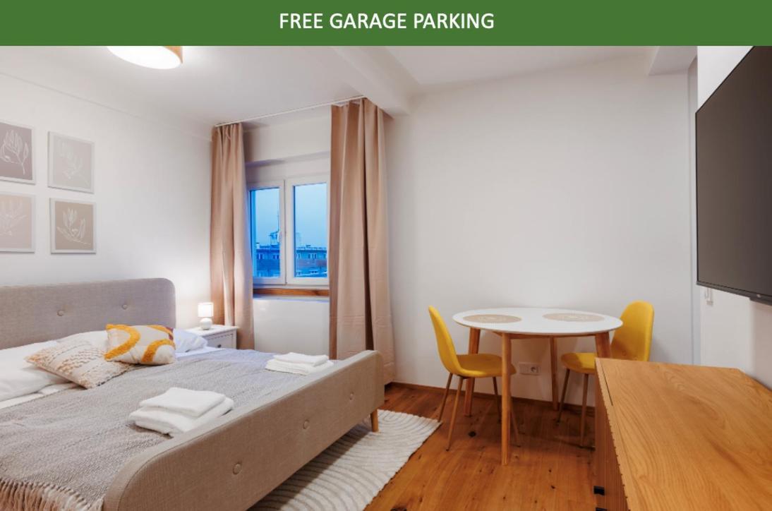 1 Bedroom Apartment With Terrace And Free Parking Near Metro ปราก ภายนอก รูปภาพ